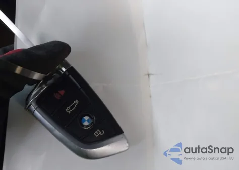 2015 BMW X5 xDrive35I z USA, uszkodzony, nr VIN 5UXKR0C5XF0P15901